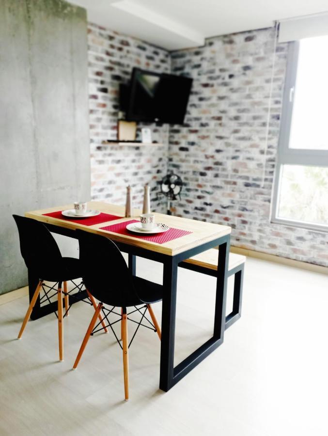 Beautiful & Comfortable Apartment In Laureles メデジン エクステリア 写真