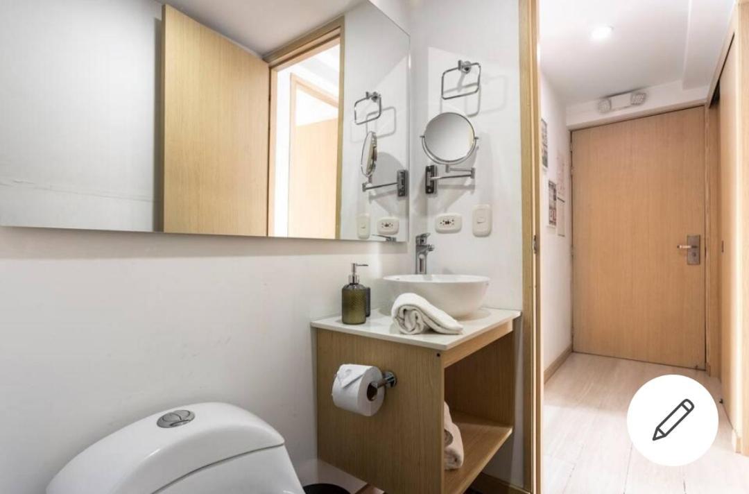 Beautiful & Comfortable Apartment In Laureles メデジン エクステリア 写真