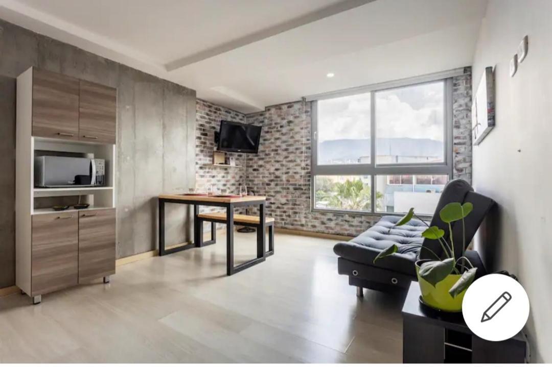 Beautiful & Comfortable Apartment In Laureles メデジン エクステリア 写真